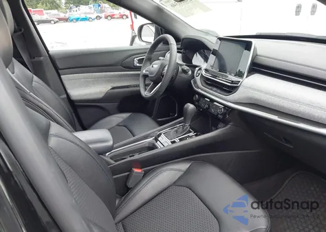 2025 Jeep Compass Latitude 4X4 из США, поврежденный, VIN 3C4NJDBN3ST547451